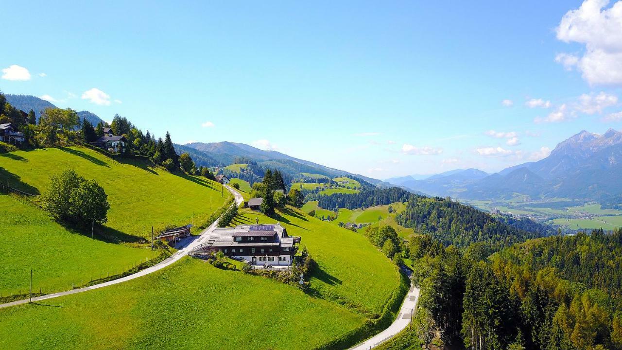 Sonnenalm Mountain Lodge Grobming Bagian luar foto